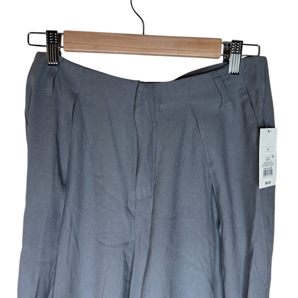 A New Day Women's High-Rise Relaxed Hip & Thigh Gray Trousers, Size 6 Regular - Picture 3 of 12